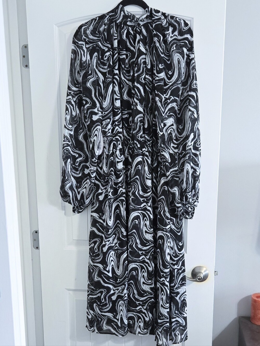 Scoop Longsleeve Neck Tie Midi Dress Marble Print Size 16/18